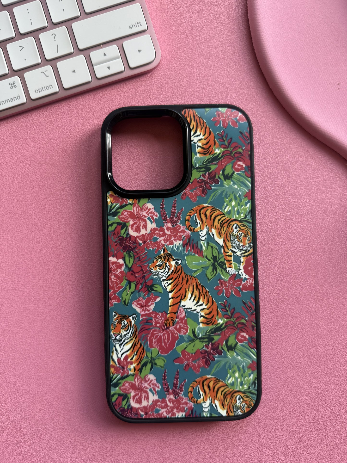 Lilly Tiger MagSafe Case